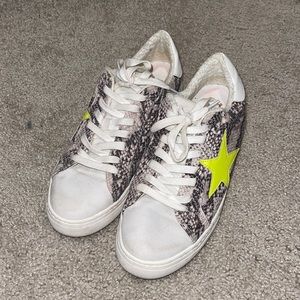 Steve Madden Sneakers